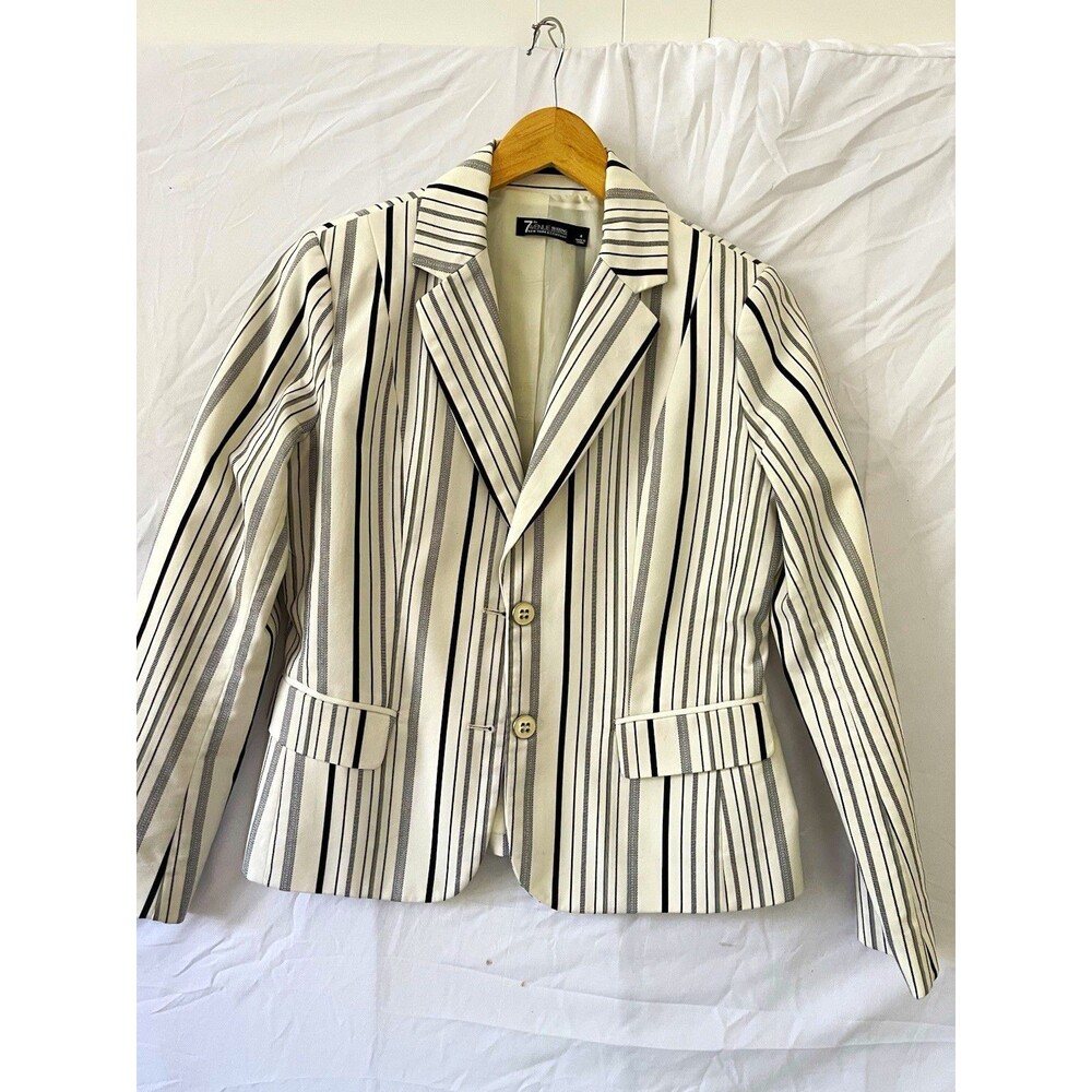 7th Avenue Women's Striped Blazer 8 Button Front Collared Long Sleeve Pockets